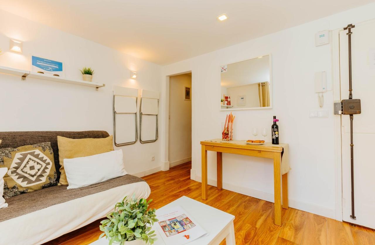 Rent4Rest Bairro Alto Charming 1Bd Apartment Lisbon Exterior photo